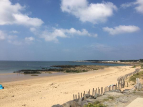 Petite maison a deux pas de la plage